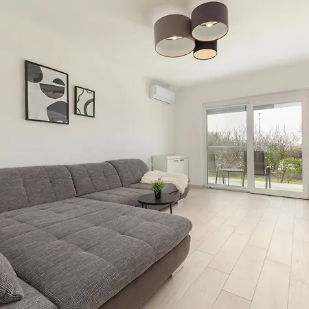 Apartment Bright Koper